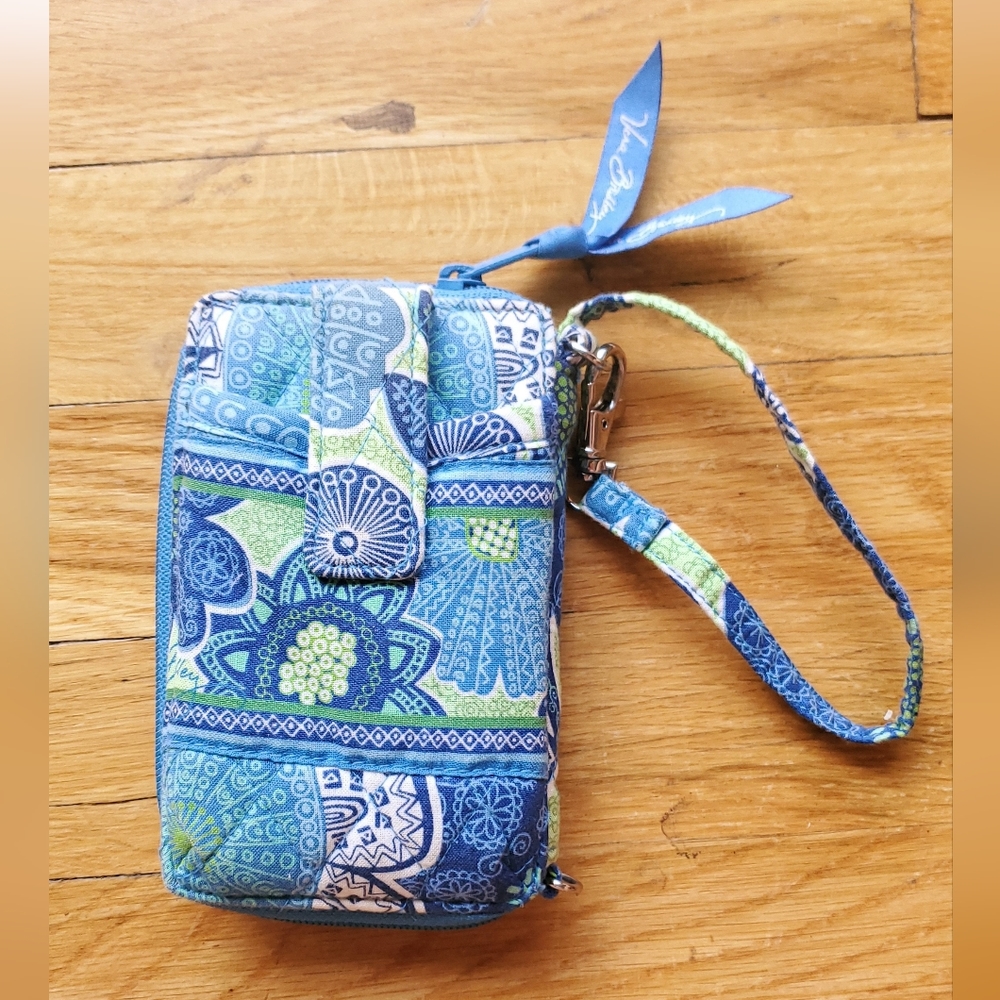 Vera Bradley Phone Case/Wallet Wristlet